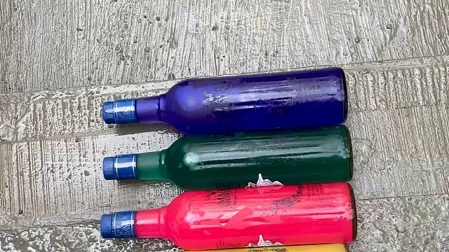 楼梯滚瓶子爆破解压时刻