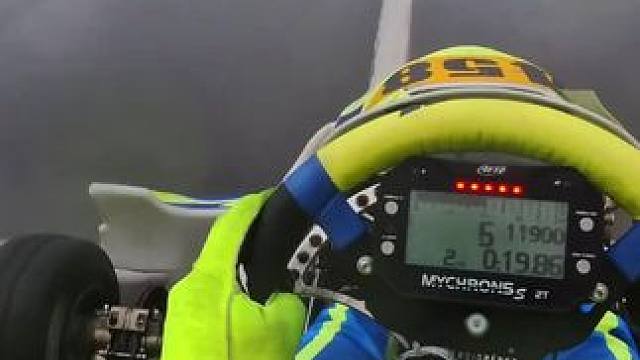 雨天跑卡丁感觉更刺激 #弯道快才是真的快 #专业车手 #赛道 #第一视角 #贴地飞行