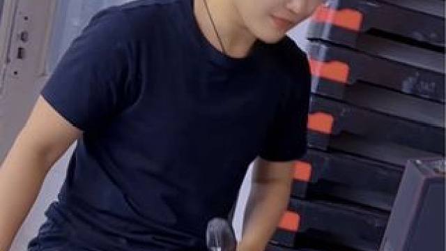 人各有各，不过尔尔，好与不好都是生活，尽力就好允许所有允许所有的事与愿违