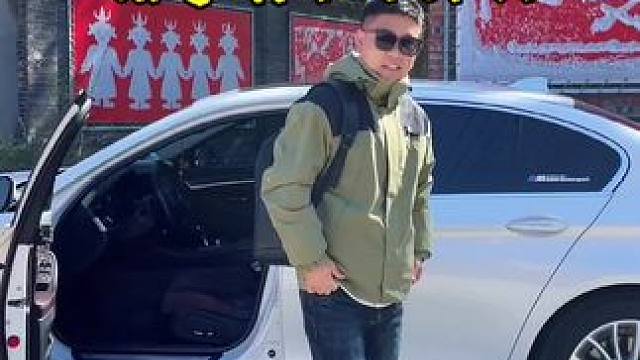 森马旗下冲锋衣，秋冬款，三合一加绒内胆更舒适保暖，防风防水还防尘，上身挺阔有型又酷又飒，男女同款，赶