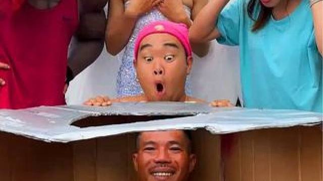 ToRung搞笑 小胖呀，我知道你为什么那么胖了
#搞笑 #解压 #搞笑视频 #意不意外