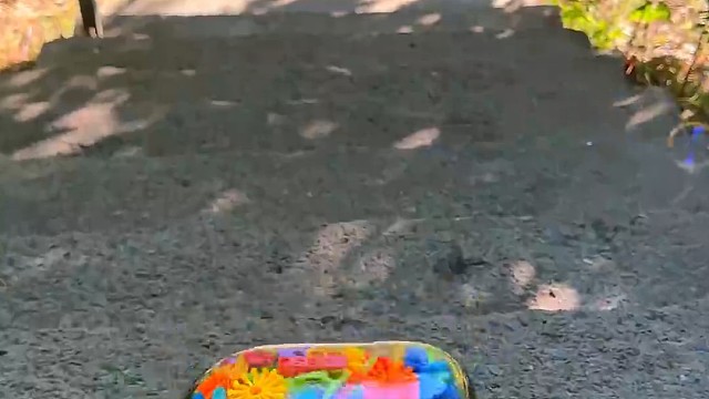 楼梯滚瓶子爆破解压时刻