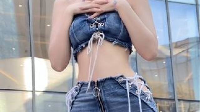 你又给哪个女人点赞了 你要逼死我吗#模特之家 #车模之家