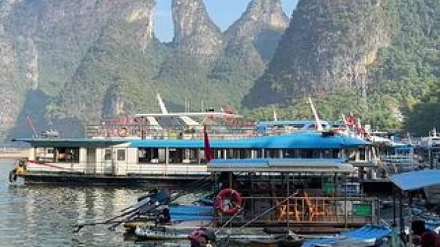 #山青水秀好风光游山逛水看风景 #就想在桂林看山山水水 #旅行推荐官 #游山玩水释放心情