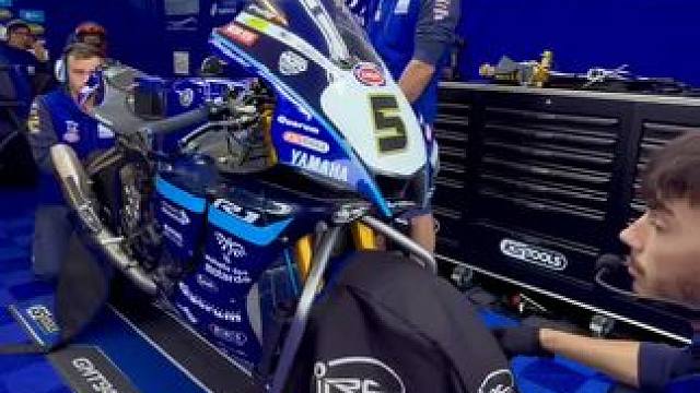 R1雨天准备起飞 #wsbk #赛道