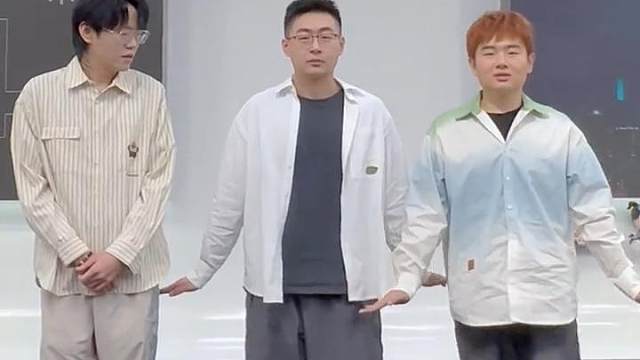 疑似KPL评论席康复训练视频流出 #KPL #随便玩玩 #解除封印