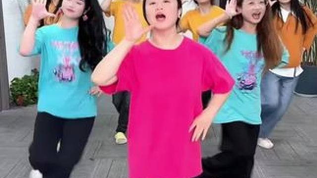 苹果香来啦哈哈 #办公室游戏 #办公室日常 #苹果香 #舞蹈