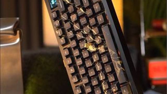 开箱全新设计语言的ZOOM 75 TIGA，收获更优雅的线条与更多样的玩法