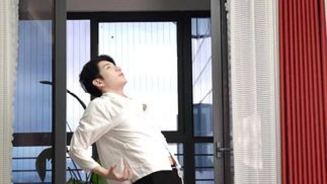 一个动作让你年轻10岁每天30次  #瘦身 #养生 #锻练