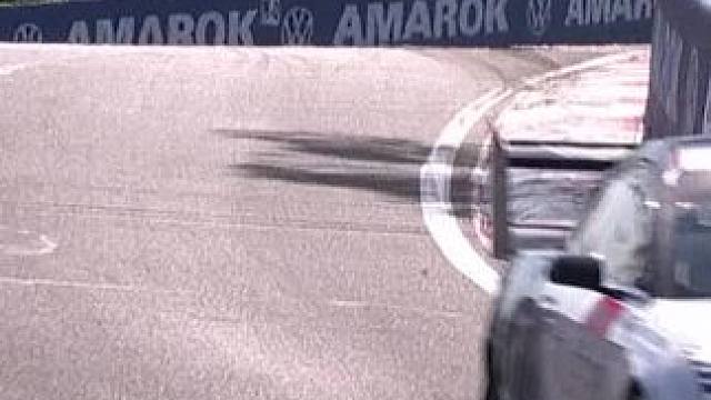 这下有点狠 全景山赛道 #比赛现场 #弯道快才是真的快 #赛道 #赛事 #现场直击