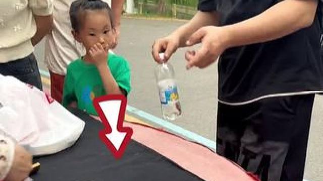 学会这招逗朋友玩！