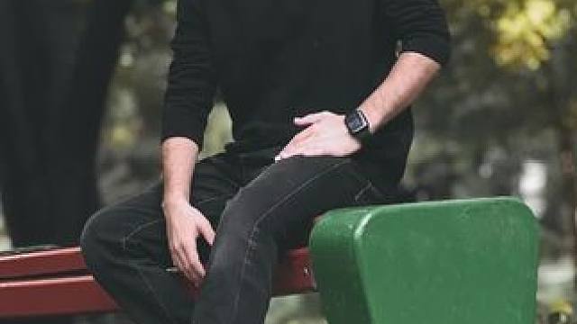 树林里长椅自拍与照片调色教程分享#手机拍摄技巧 #构图技巧 #教程 #摄影技巧 #干货分享