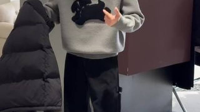 小狗毛衣好看 #男生穿搭 #秋冬穿搭