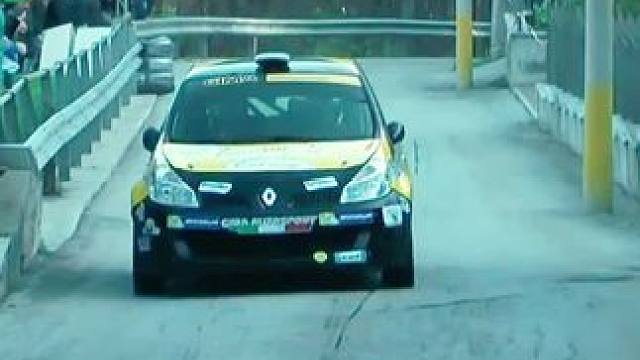 这种弯道在国内极为少见，今天一起走进意大利城市拉力赛现场，看看这个弯道有啥特别之处，竟能难倒这么多职