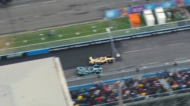 只有5米宽的弯道也能超车！！！#赛车 #FE电动方程式