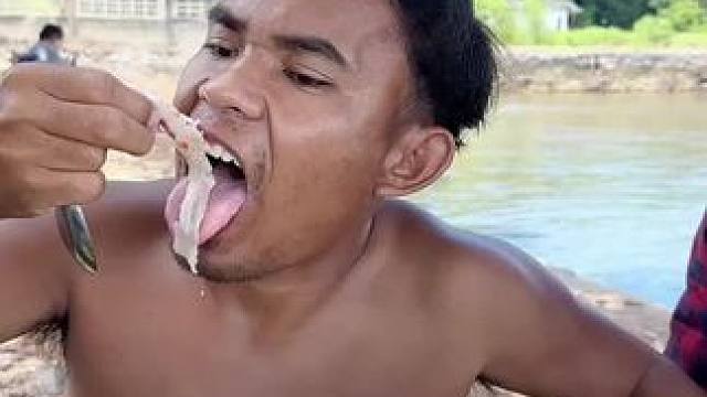 来来来来吃鱼生 #吃鱼生#东南亚矮子#我的乡村生活#乡野田间 #东南亚美食