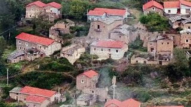 这是川西黑水县瓦钵乡瓦钵村约合多、瓜里和瓦钵三寨同框#住进风景里 #给你推荐我的家乡 #川西美景 #