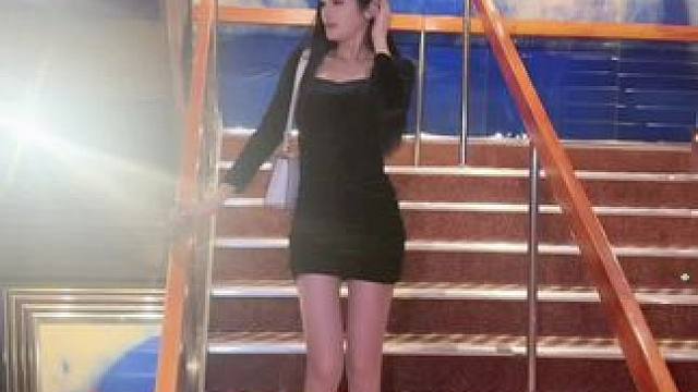 愿我们每日工作，不仅谋生还热爱.#黑长直