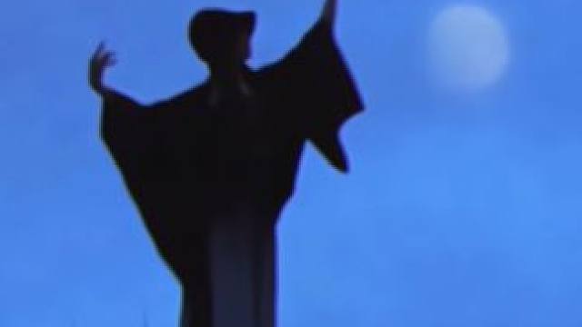 就借这月光，再与你对望#借月