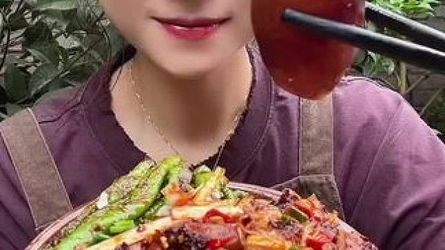 #农村家常菜 #腊肉 #川味美食