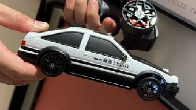 没有男生能拒绝得了会漂移的86~ #有男生会拒绝这个玩具吗 #ae86 #rc漂移车