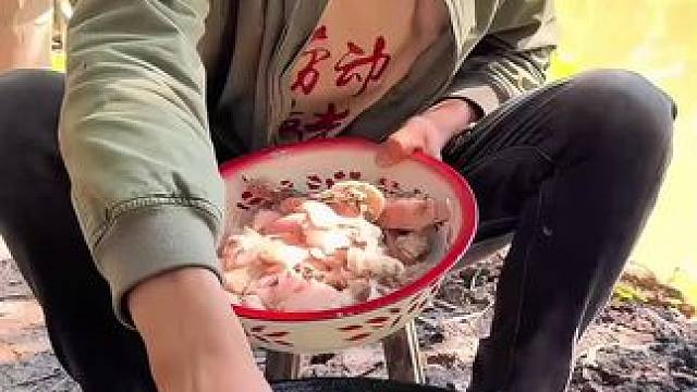 #我的乡村生活 #农村美食 #农村生活 五花肉这样吃实在太香了