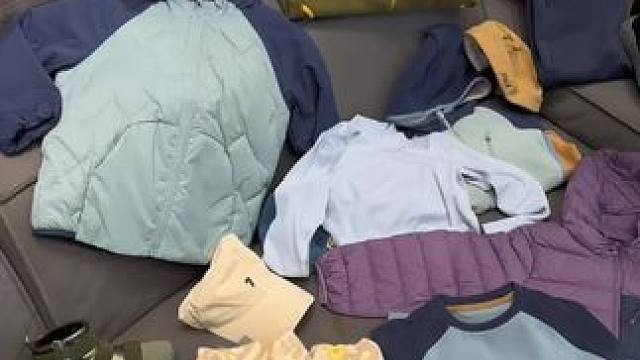 精心给姐们们挑选了好多好多幼岚家的童装，进来挑选吧～