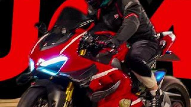 总不会同时拥有杜卡迪和自卑吧#大疆pocket3 #大疆 #机车摄影 #杜卡迪V4S