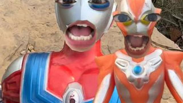 奥特曼被坏人抛弃了快来一起看看吧#奥特曼 #奥特曼玩具 #你相信光吗