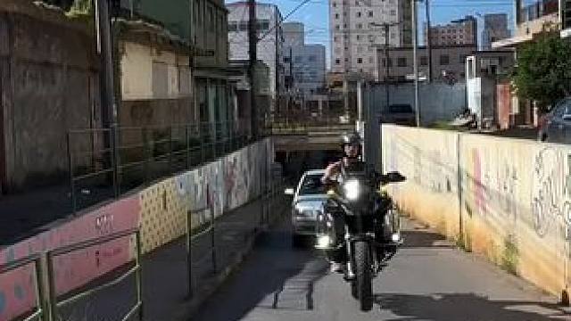 “兔子跳” 你学废了吗？ #摩托车