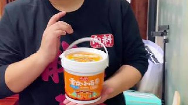 朋友们，欢迎10月15号-17号来孙姐螺蛳粉这里挑战胖妹小面哦！#哎呀妈呀太香了 #重庆美食 #好吃