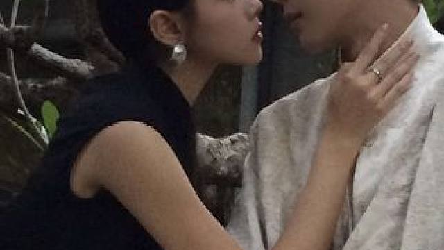 “姑娘一句春不晚 痴儿留在真江南” 