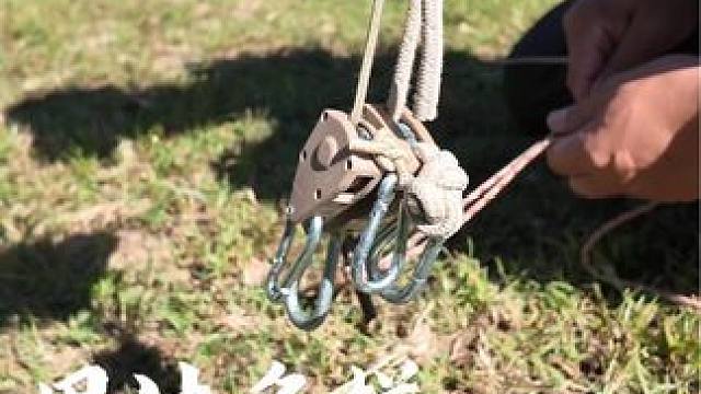 好用不贵的露营小工具，风绳滑轮紧绳器#高性能实用工具 #户外露营 #户外绳结 #户外工具 #实用绳结