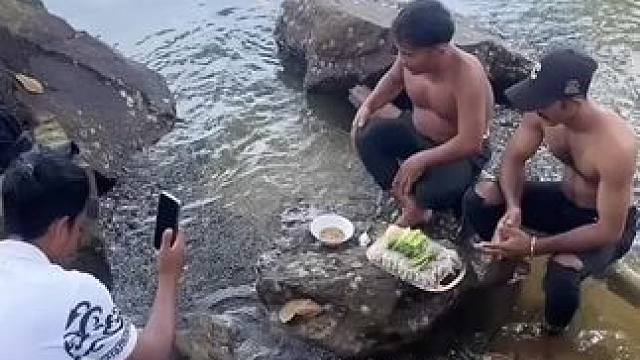 东南亚矮子户外野炊 #阳光沙滩海浪 #野外美食 #野外生存 #真实户外 #户外野餐