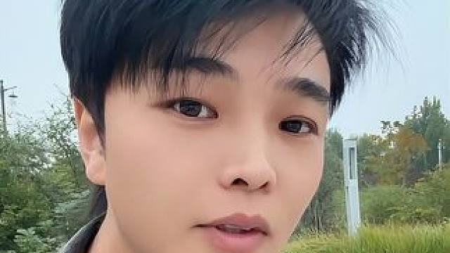 你们发现，现在穿高跟鞋的女人变少了！ #看土味视频品百味人生 #幽默风趣 #说出了多少人的心声 #共