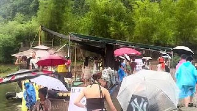 #山青水秀好风光游山逛水看风景 #就想在桂林看山山水水 #旅行推荐官