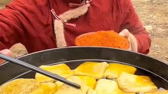 六龙手撕豆干 六龙手撕豆干#好吃到停不下来 #口感非常好