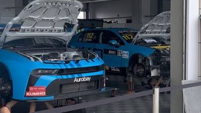 和电视上看的赛车同场咯… #汽车文化 #赛车手 #每一帧都是热爱 #tcr世界巡回赛