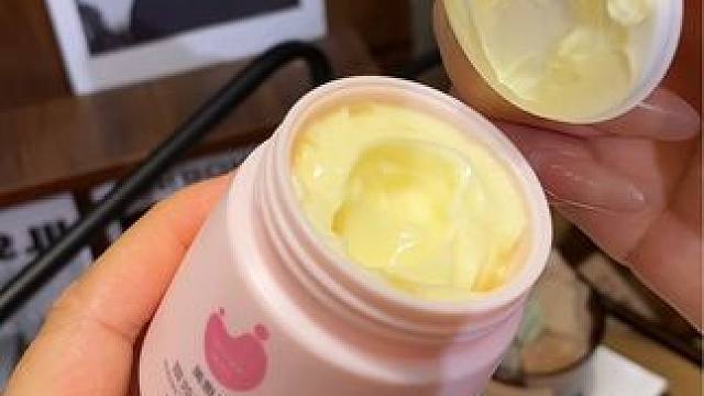 每年都要回购的#贝德美多效霜，植物蓝甘菊提取，一瓶多效，舒缓干燥肌肤，宝宝皮肤一直都水嫩嫩#儿童面霜