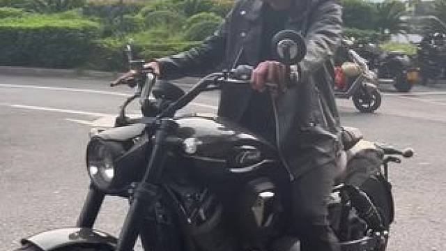 帅哥试驾 金吉拉 500 油门更加细腻 整体骑行姿势更加舒适
试驾完 500就想换车了