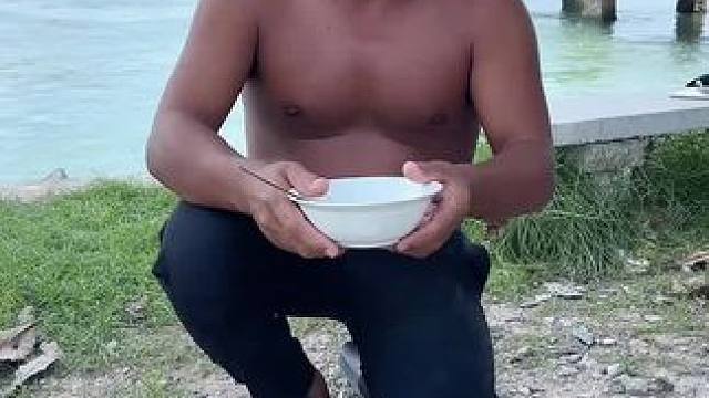 碳烤墨鱼 #东南亚矮子#异国他乡 #我的乡村生活