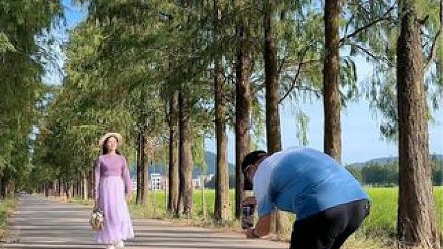 秋天的林荫小道这样拍太美了！#手机摄影 #治愈系风景 #秋天 #林荫小道