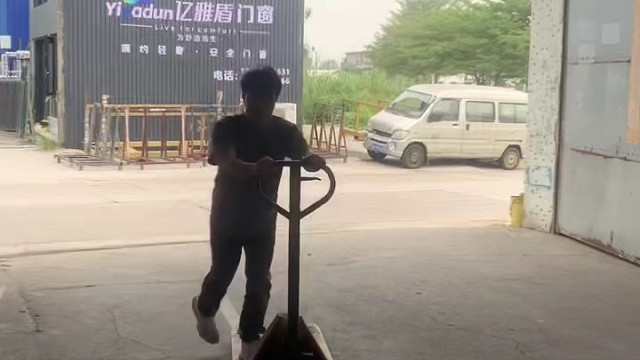 你刚好需要，我们刚好专业
#门板 #全屋订制 #藤编