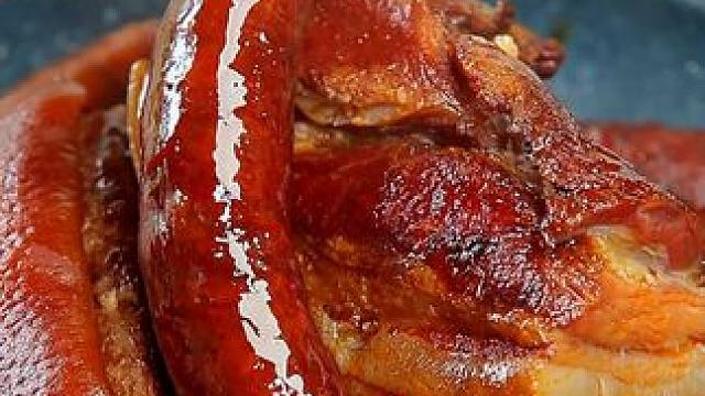 不愧是千万大V推荐的…好吃到破防了* 邹三和真的无路可退了......#川味香肠 #好吃到停不下来 