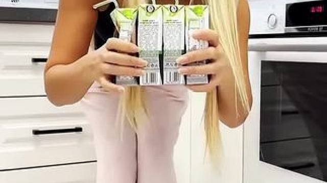 果汁盒里面藏的秘密，结局让人太惊喜了！ #哈哈哈娱乐一下 #是时候展现真正的技术了 #万万没想到 #