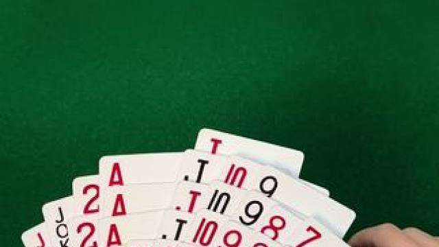 #是时候展现真正的技术了 #斗地主的百种姿势 #不管牌咋样气势不能输 #四人斗地主