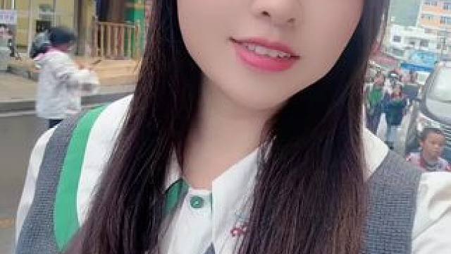 不一定要很漂亮，但一定要很快乐，生活很好，记得微笑，愿你遇见的人都是温暖的。#随走随拍 #愿生活温柔