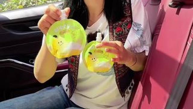 秋冬季要多给家人孩子喝这个银耳雪梨汁，清甜滋润！#银耳 #雪梨#美食