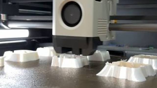 一点都不可怕，反而有点好玩~ #3d打印 #玩个很新的东西 #万圣节 #解压玩具