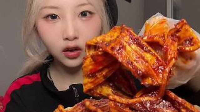 咸咸辣辣的 这6个都有点东西#零食测评 #追剧小零食 #零食推荐 #美食测评 #无辣不欢